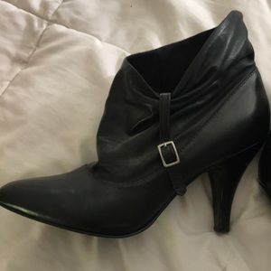 Nine West black Booties